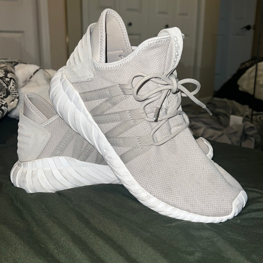 Adidas shoes women’s 9.5